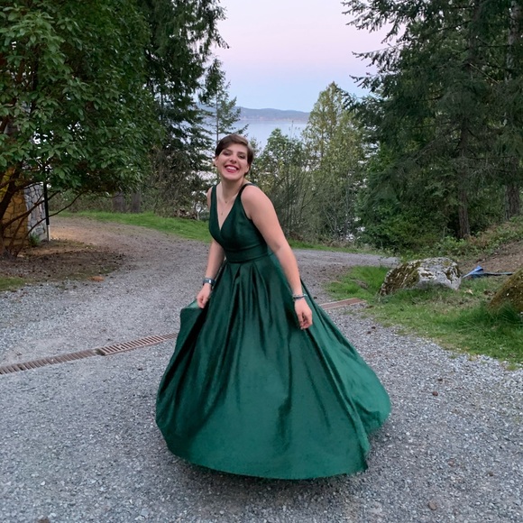 Laura Forest Green Prom Dress Size 10 - Picture 3 of 11